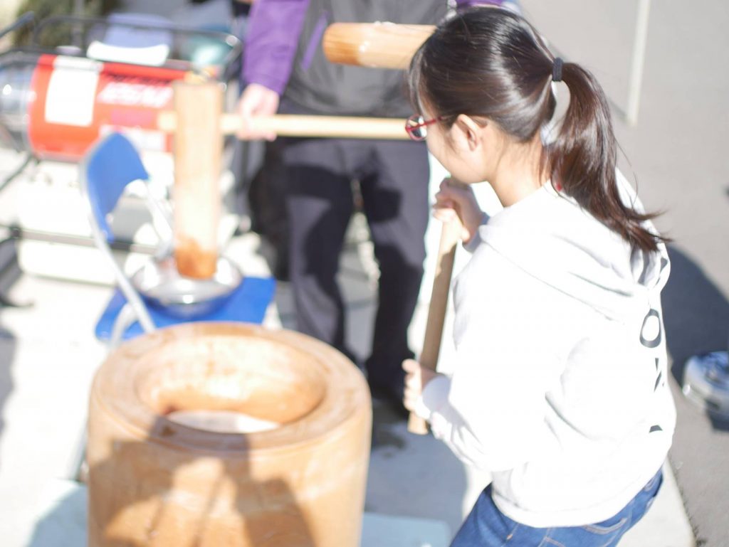 石田屋の新春餅つき大会